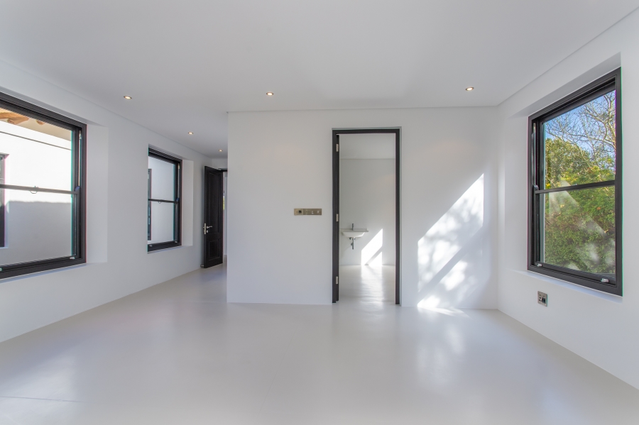 5 Bedroom Property for Sale in Pearl Valley at Val de Vie Western Cape